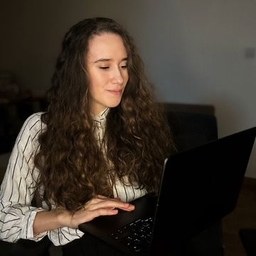 Lenka Reichlová